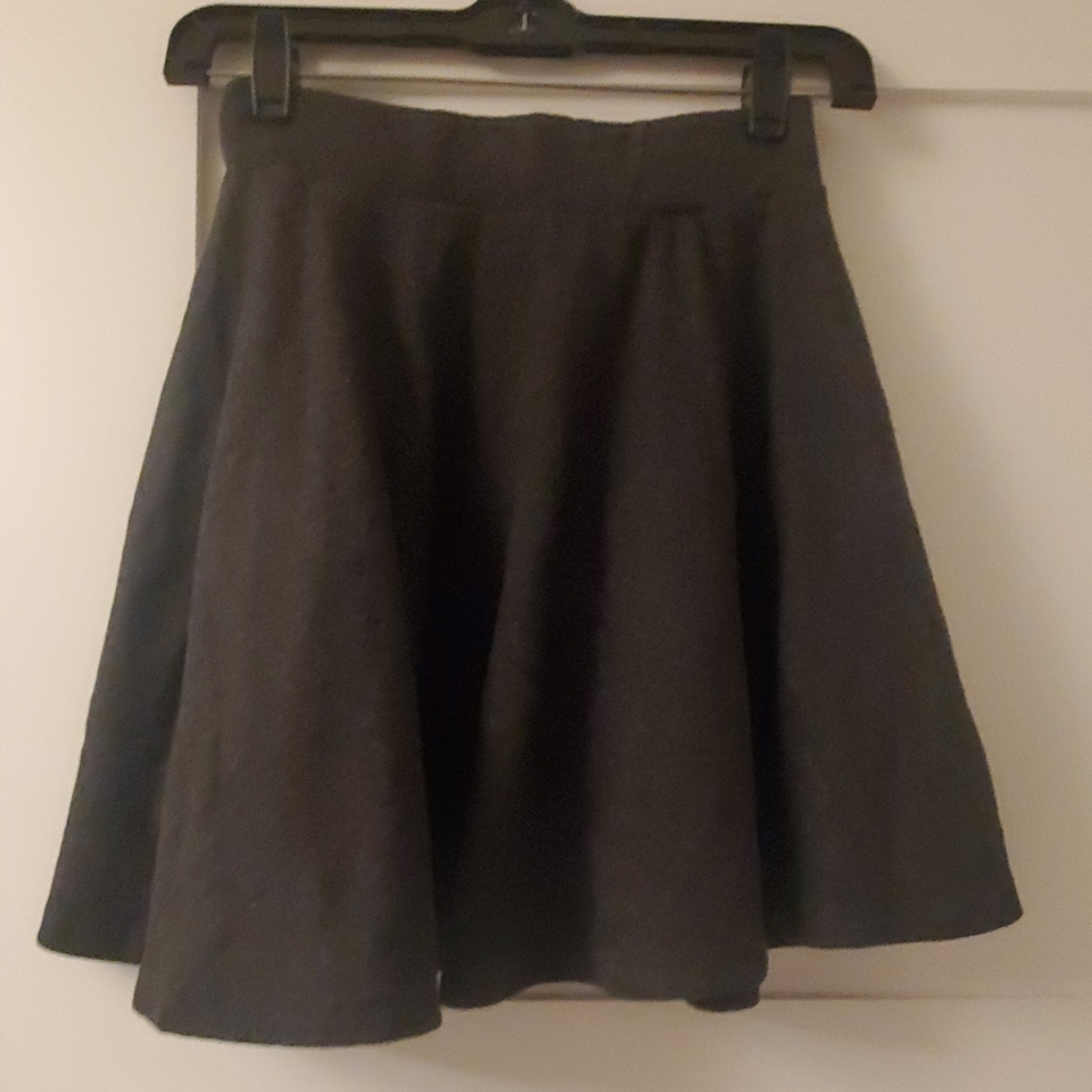 grey knit skater skirt